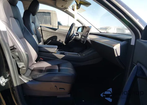 2021 Tesla Model Y Performance Dual Motor All-Wheel Drive from USA, damaged, VIN 5YJYGDEF8MF252945